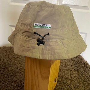 ❤️❤️BUZZ OFF shield crushable khaki hat. A piece of insect repellant apparel.